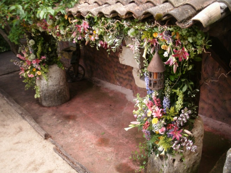mariage décor de coeur de cérèmonie en extérieur en paca var vaucluse bouches du rhône
