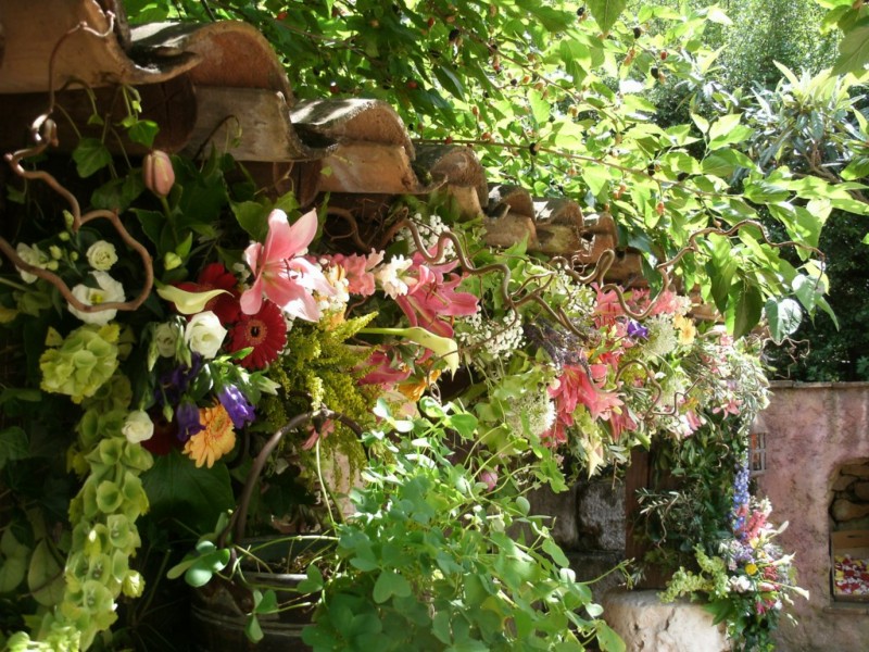 mariage décor de coeur de cérèmonie en extérieur en paca var vaucluse bouches du rhône