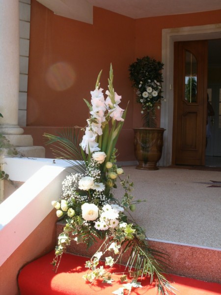 Décor  escalier  cérémonie de mariage en région Alpes Provence Côte d'Azur