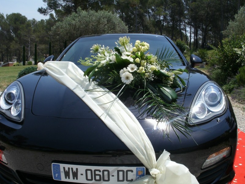 Voiture Cortége mariage  décoration Avignon Arles Apt Aix en Provence région PACA