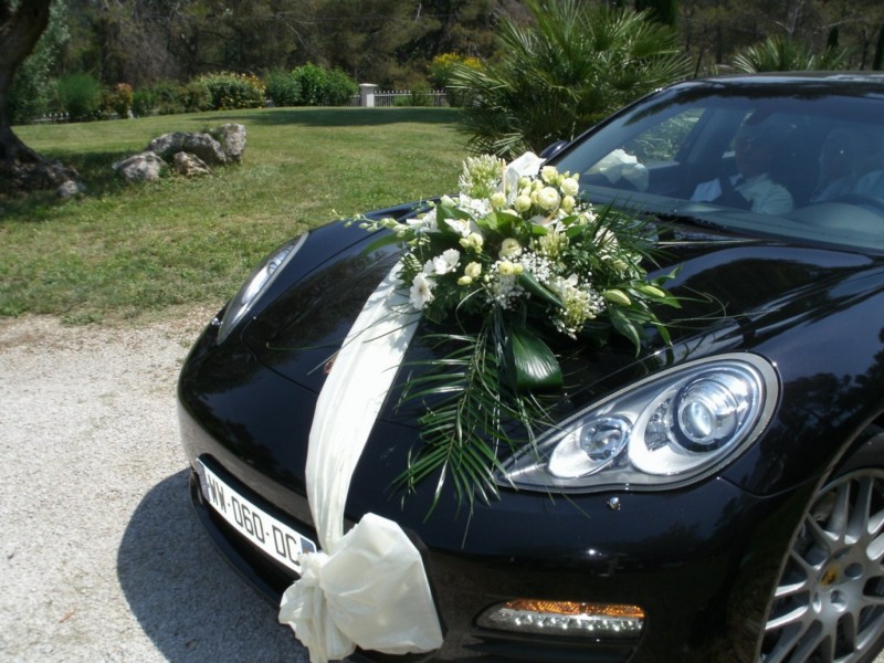 Voiture Cortége mariage  décoration Avignon Arles Apt Aix en Provence région PACA