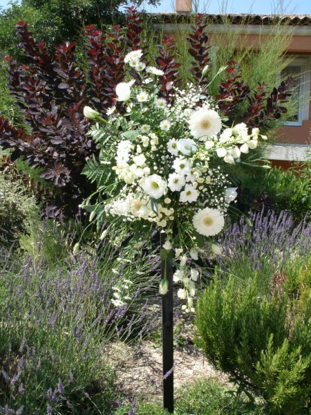 coeur de cérémonie de mariage décor en extérieur  aix marseille aubagne berre L'etang région PACA