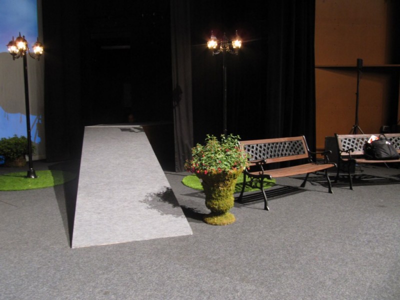 Création scène végétale location de décor plantes et fleurs  Marseille