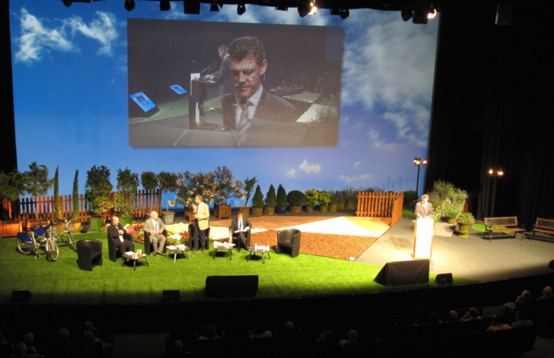 Création scène végétale location de décor plantes et fleurs  Marseille