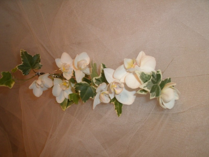 MARIAGE BOUQUET  MARIEE BOUTONNIERE BOUQUET A LA VIERGE  MARSEILLE PACA VAUCLUSE VAR GARD HERAULT