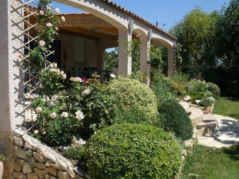 création de jardin espace vert paysagiste avignon salon de provence aix en provence paca