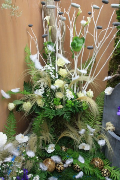 Conception, réalisation de décor de stand et scène pour salon du mariage Avignon