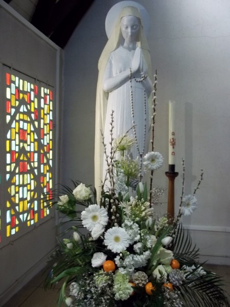 DECOR EGLISE CHAPELLE LIEU DE CULTE  CEREMONIE AIX MARSEILLE PACA MARSEILLE GARD VAR HERAULT VAUCLUSE