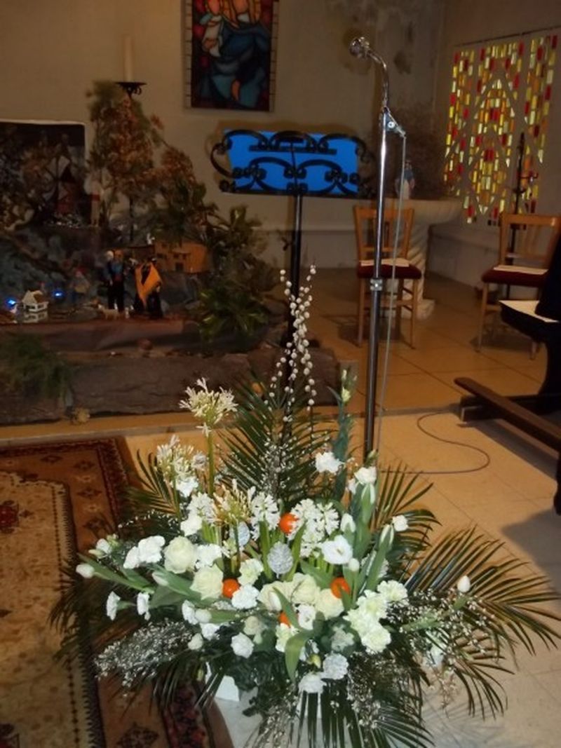 DECOR EGLISE CHAPELLE LIEU DE CULTE  CEREMONIE AIX MARSEILLE PACA MARSEILLE GARD VAR HERAULT VAUCLUSE