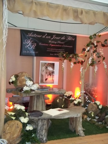 Création florale et végétale naturelle de scène et stand pour salon Vitrolles