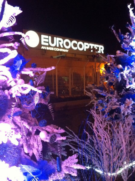 décor de noël pour façade de commerce Marignanne