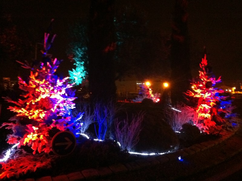 décor de noël pour façade de commerce Marignanne