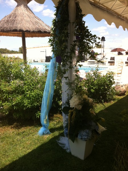 décoration florale de tente et chapiteau de réception et cérémonie paca avignon salon de provence aix en provence