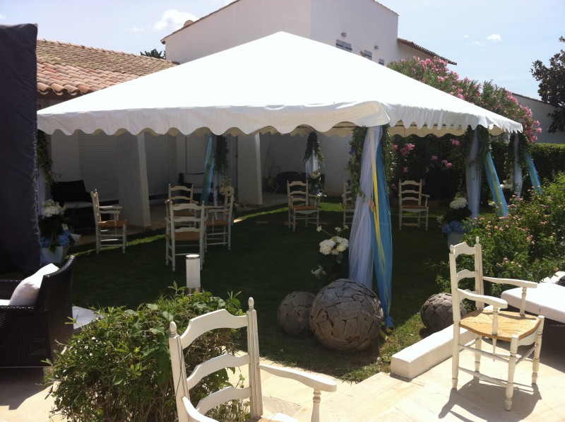 décoration florale de tente et chapiteau de réception et cérémonie paca avignon salon de provence aix en provence