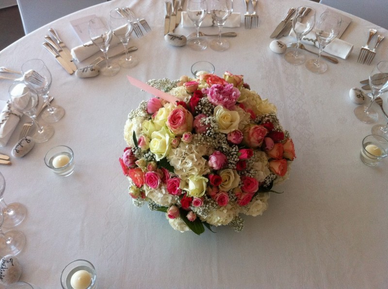pivoine, hortensia et roses blanches pour bouquet de mariage à Carry le Rouet