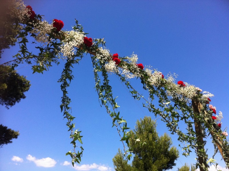 Arche nuptiale pour cérémonie de mariage, décoration florale allée nuptiale