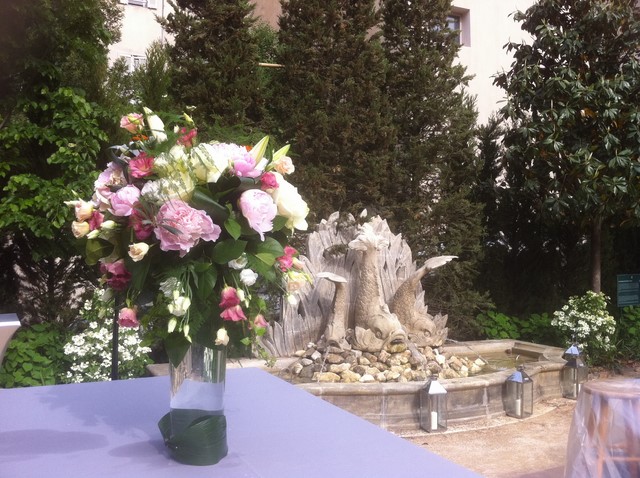 Décoration de fleurs de buffet